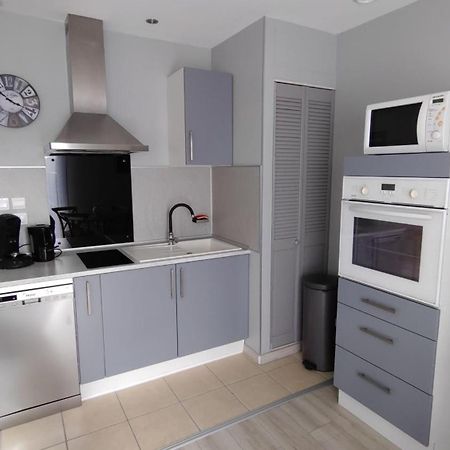 Welcome Logement Avec Terrasse Proche Bordeaux Saint-Andre-de-Cubzac Luaran gambar