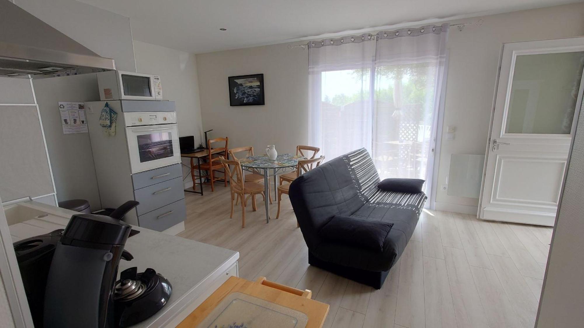Welcome Logement Avec Terrasse Proche Bordeaux Saint-Andre-de-Cubzac Luaran gambar