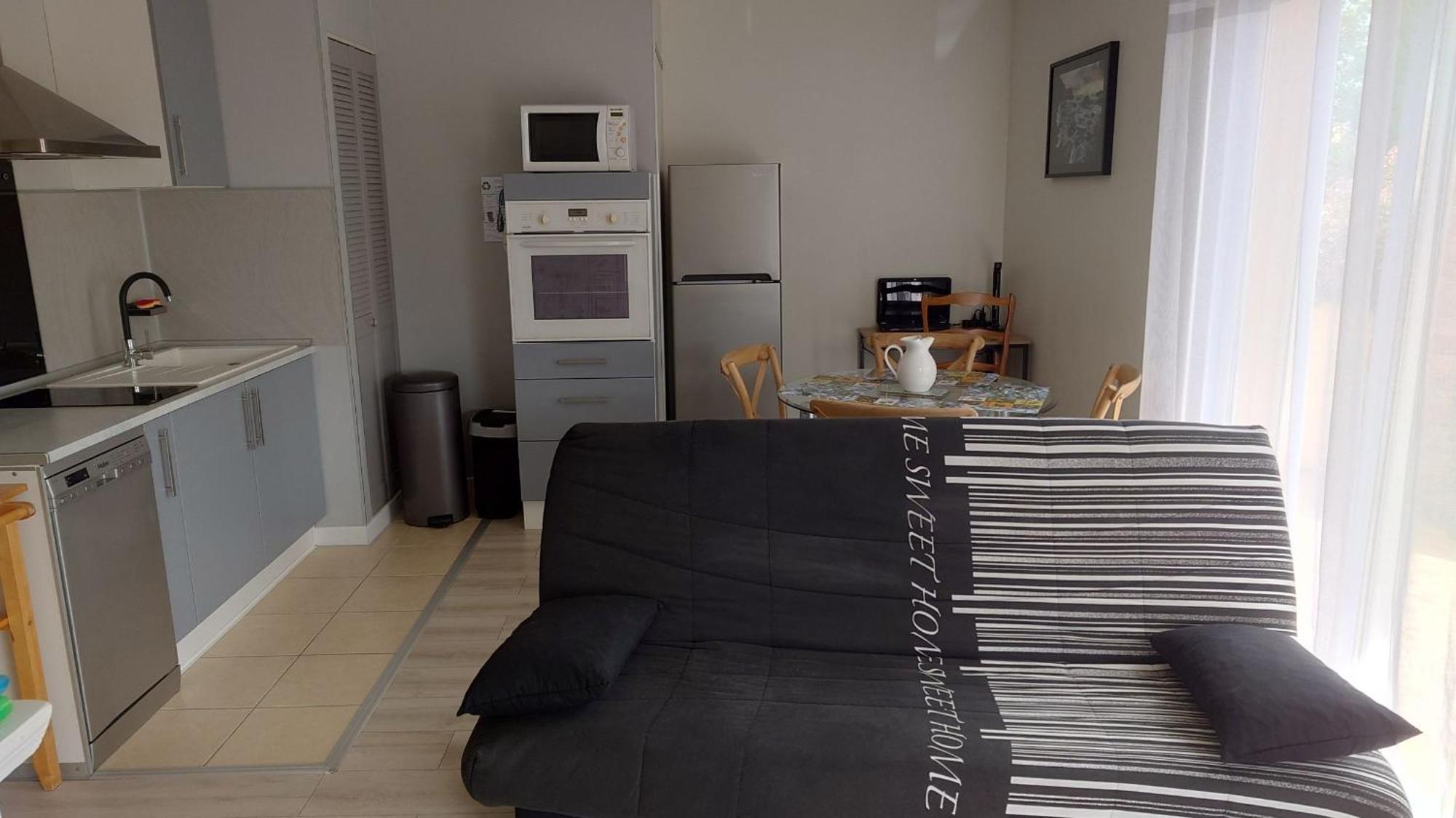 Welcome Logement Avec Terrasse Proche Bordeaux Saint-Andre-de-Cubzac Luaran gambar